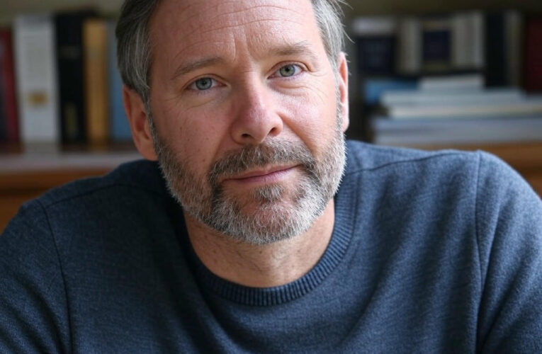 Remembering Edmund White: A Literary Icon of Gay Narratives Passes at 85