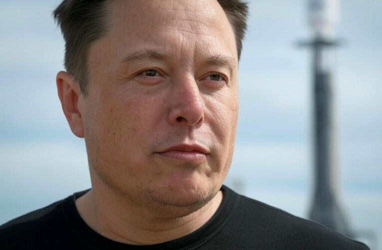 Elon Musk’s Dragon Capsule Standoff: A Potential Crisis for NASA’s Space Ambitions