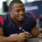 Nick Chubb Joins Houston Texans with Incentive-Laden Deal