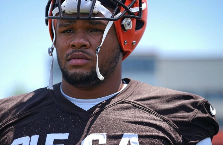 Cleveland Browns Shine on Day 5 of OTAs: Sanders Steps Up and Defense Dominates