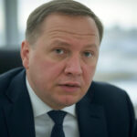 Russia Teeters on Economic Edge: Recession Looms Large