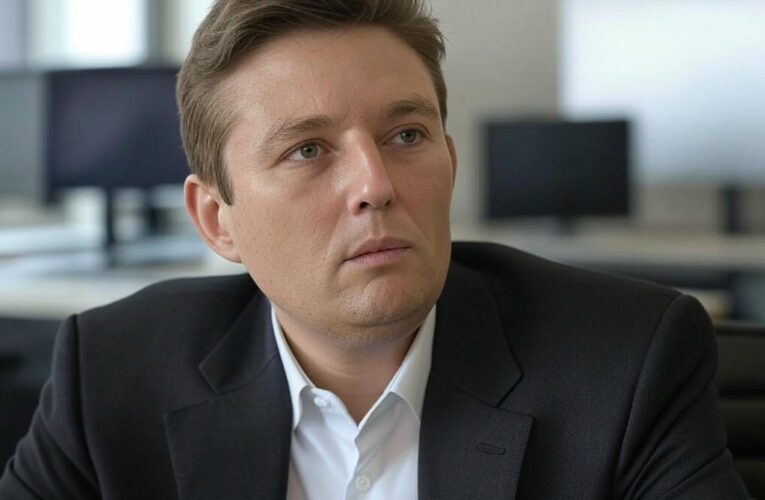 Tesla’s Robotics Chief Departure: A Turning Point for Investors?