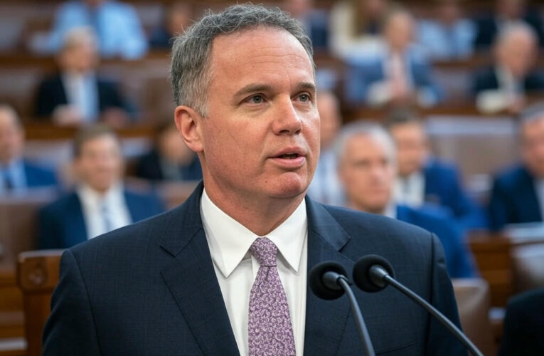 US House Blocks WhatsApp on Official Devices Over Security Concerns
